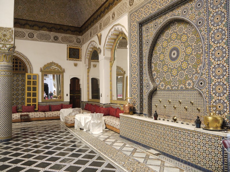 Burnnen in Palais Mnabhi in Zqaq Lahjer Talaa Sghira Burnnen in Palais Mnabhi in Zqaq Lahjer Talaa Sghira