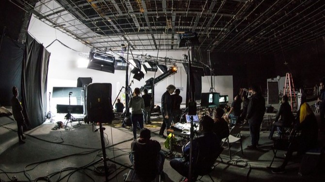 Filmaufnahme von Brands People auf unsplash