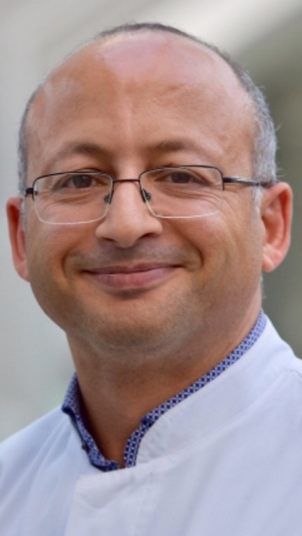 Dr. Mimoun Azizi