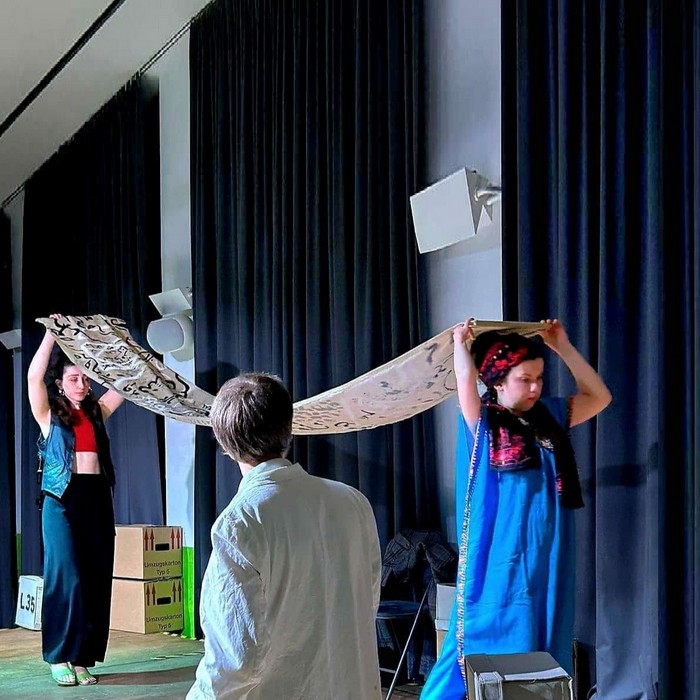 Fatima Ahlam und Herr Möller aus Jeder hat sein eigenaes Grab, Foto Marouan Aouragh