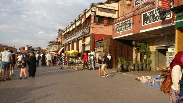 Kommt der Tourismus schnell wieder in Schwung, Foto: Jamaa El Fna Marrakesch von marokko.com