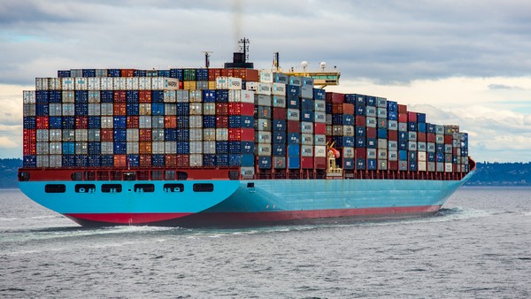 Die Reederei CMA-CGM startet einen neuen Dienst zwischen Marokko, Frankreich und Spanien, Foto: Ian Taylor auf unsplash.com 