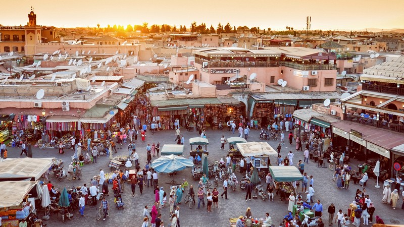 RAM und ONMT fördern gemeinsam das Reiseziel Marokko, Foto: Jamaa Elfna, Marrakesch von Calin Stan auf unsplash.com