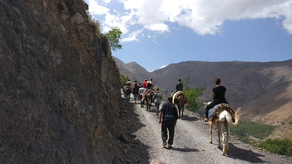 Hoffnung auf schnellen Neustart des Tourismus, Foto: Atlasgebirge bei Imlil von marokko.com