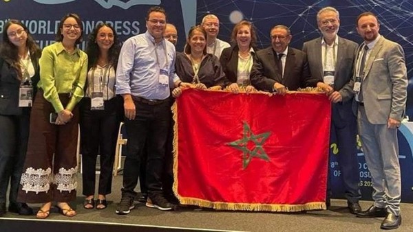 Prof. Najia El Abbadi, Leiterin der Weltföderation für Neurochirurgie, auf dem 18. Weltkongress für Neurochirurgie in Kapstadt, Foto: laverite.ma