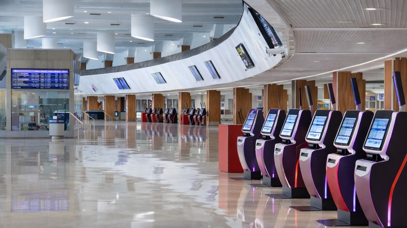 Fiktives Bild vom den Check In automaten im Flughafen Casablanca mit Hilfe von ChatGPT erstellt