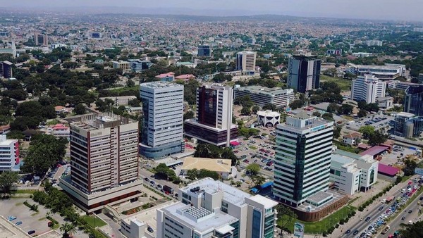 Ghana Accra, Foto: Amoat7 Eigenes Werk CC BY SA 4.0 auf commons.wikimedia Ghana Accra, Foto: Amoat7 Eigenes Werk CC BY SA 4.0 auf commons.wikimedia
